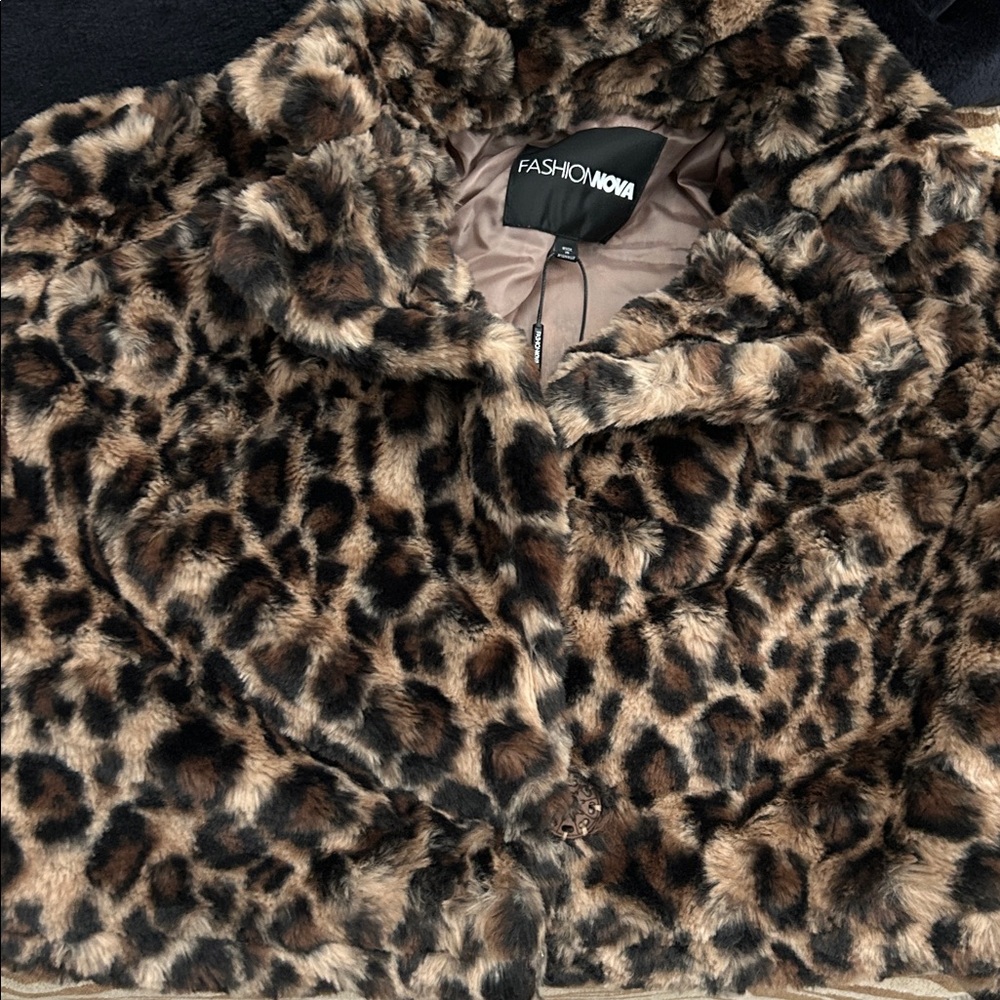 Leopard Faux Fur Coat - Picture 4 of 4